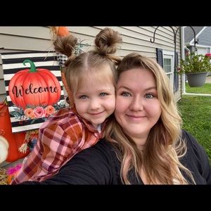 Meet your Posher, Stephanie